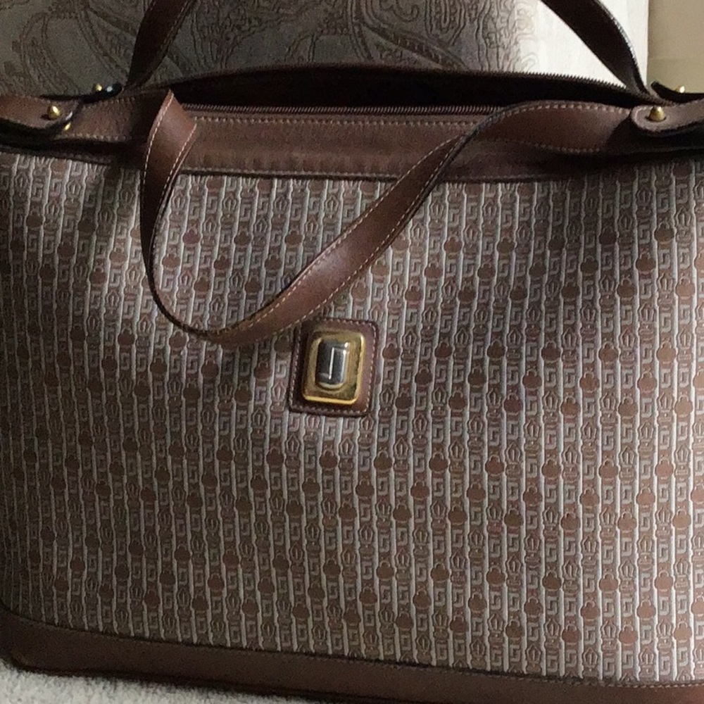 Judith Leiber brown leather/fabric hand bag